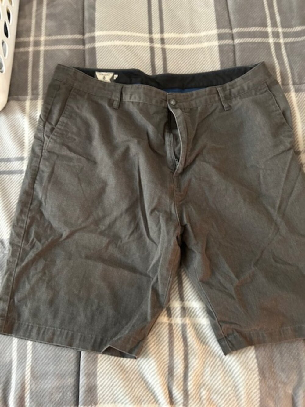 Men's skate shorts